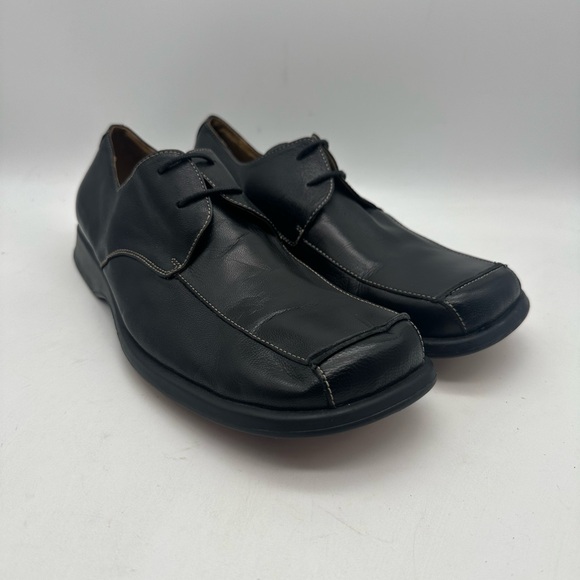 NEW Steve Madden Gunner Black Leather Square Toe Shoes Mismatch Sz R 10 / L 9.5 - Picture 1 of 10